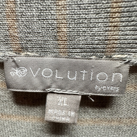 Evolution by Cyrus Grey Cardigan Sweater - Picture 3 of 3
